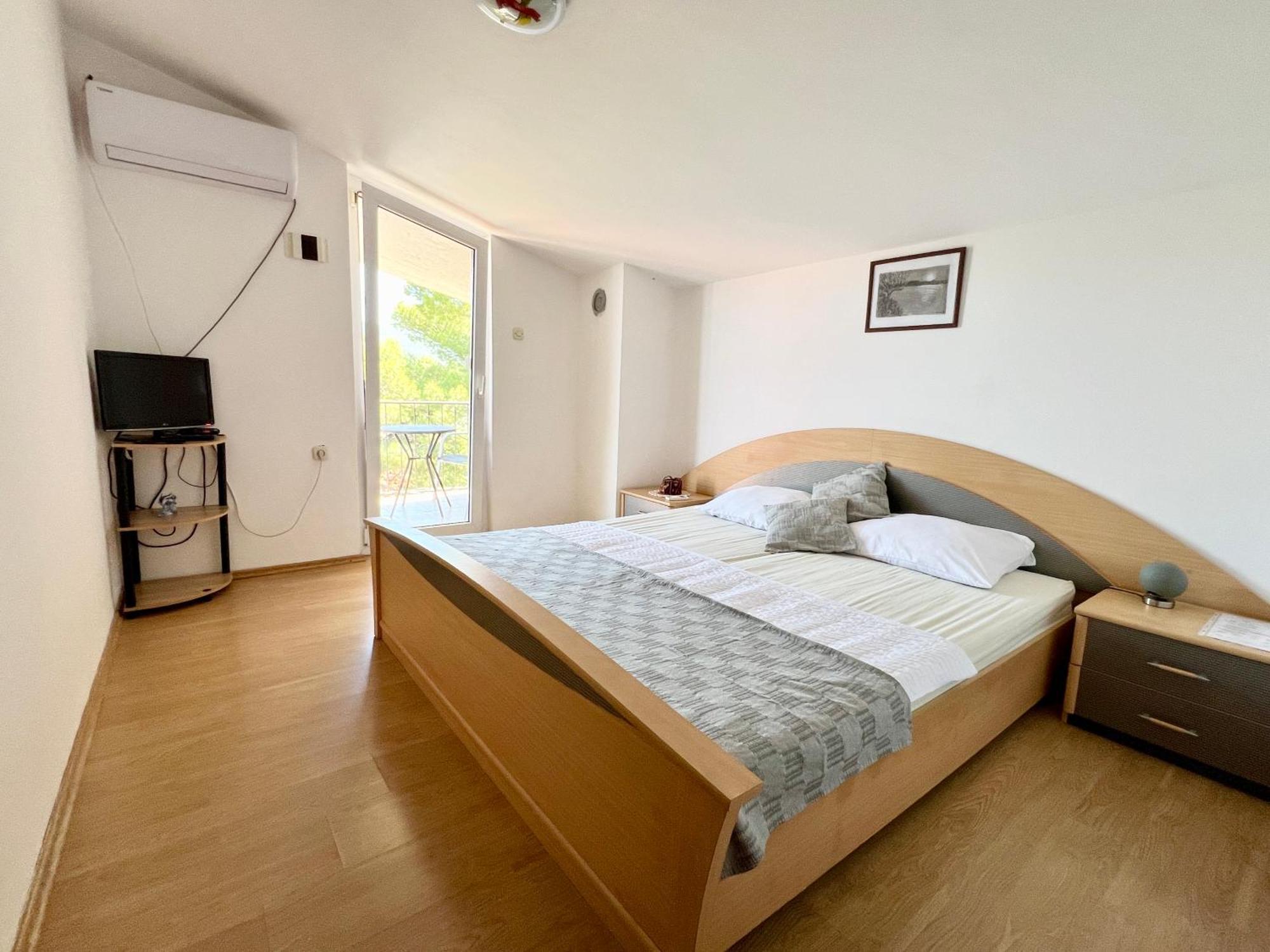 Apartmani Lidija Karin Donji Donji Karin Екстериор снимка