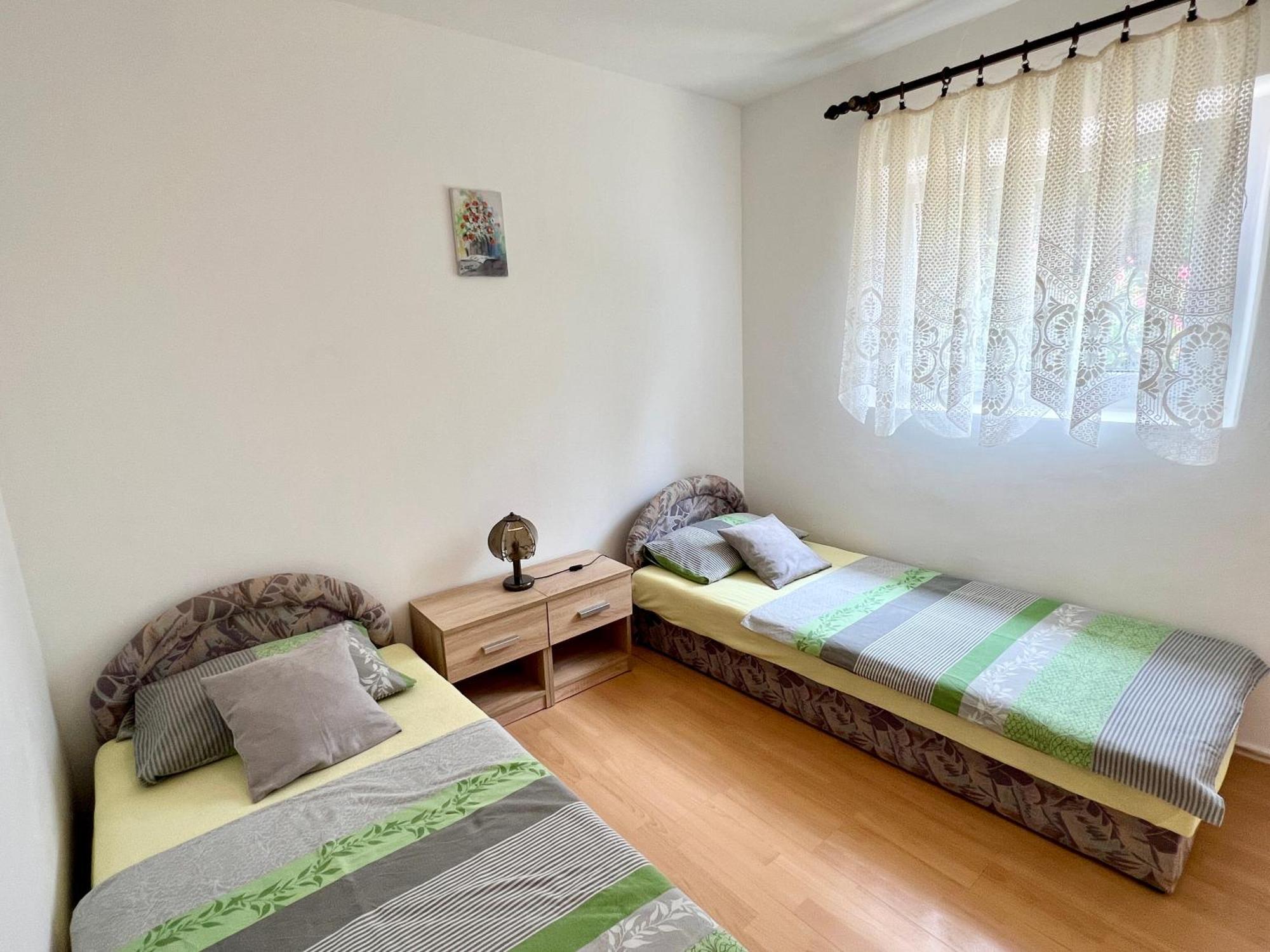 Apartmani Lidija Karin Donji Donji Karin Екстериор снимка